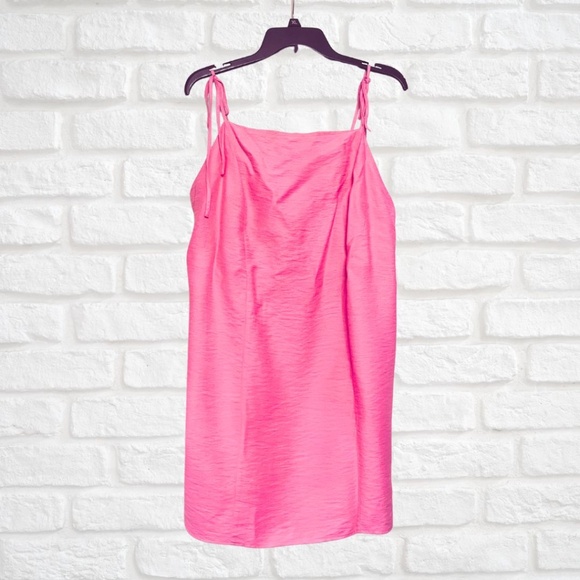 Chic Pink Sleeveless Dress - Picture 1 of 3